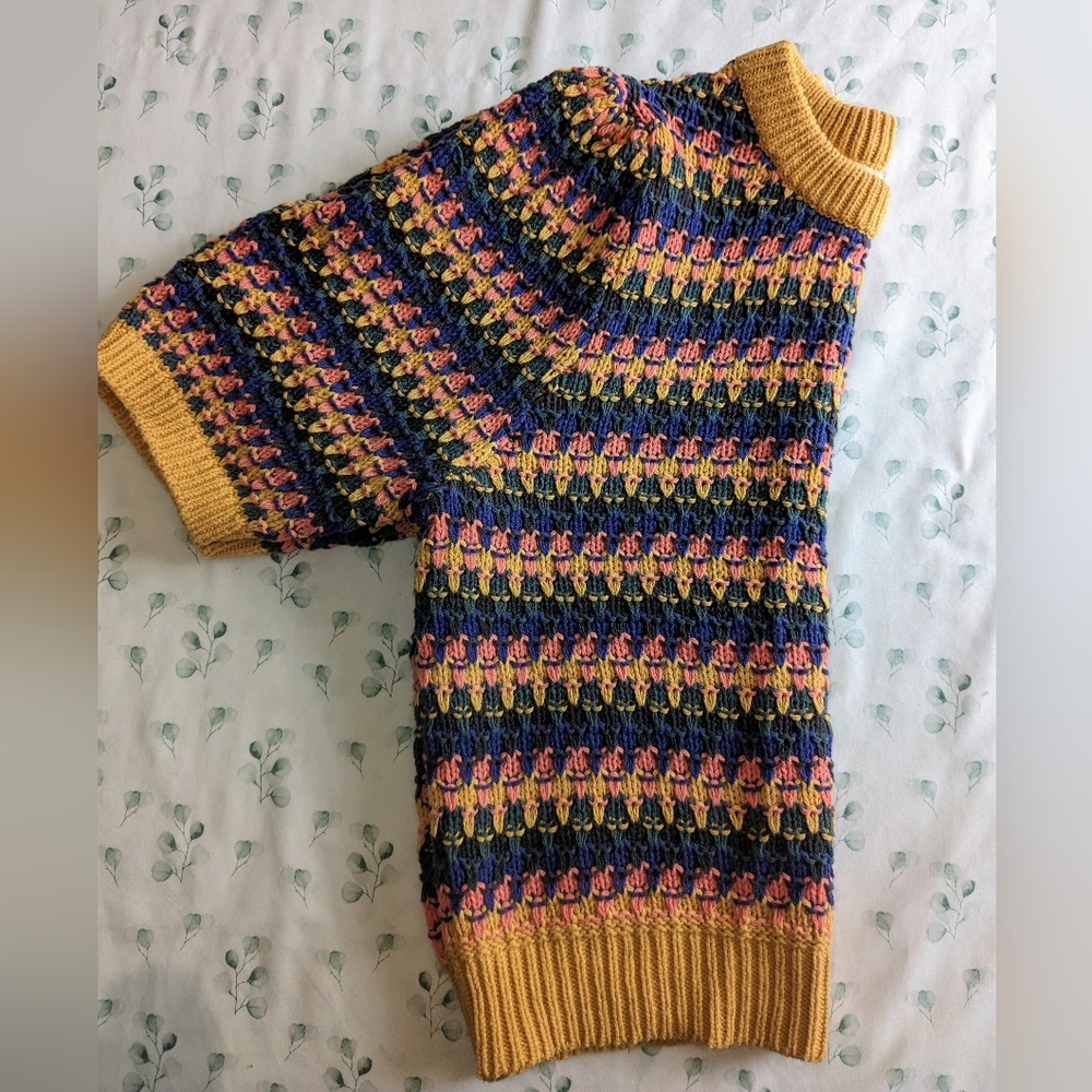Striped shirtsleeve sweater